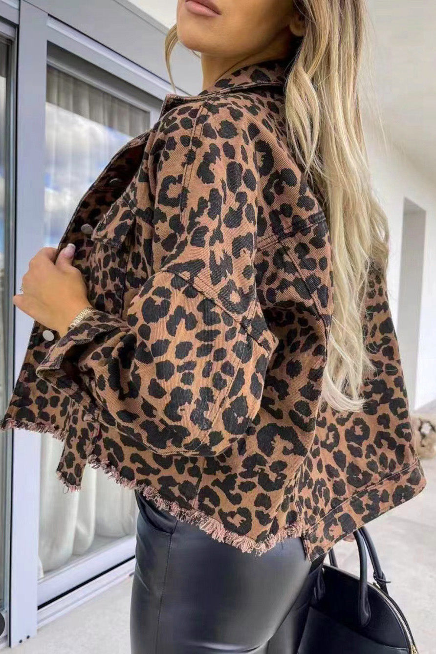 Laila - Veste en jean léopard à ourlet brut