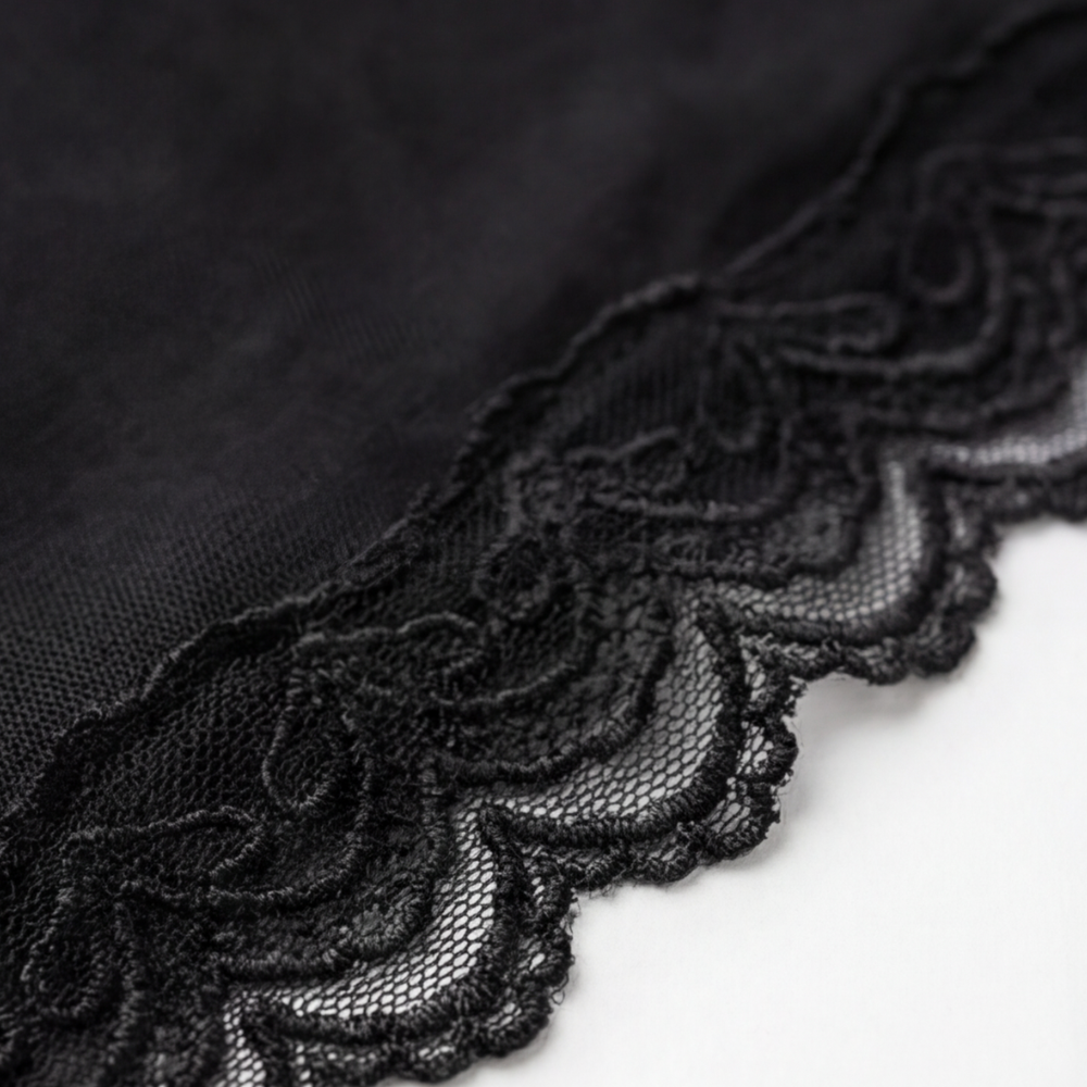 Velaire - Robe nuisette en dentelle brodée transparente