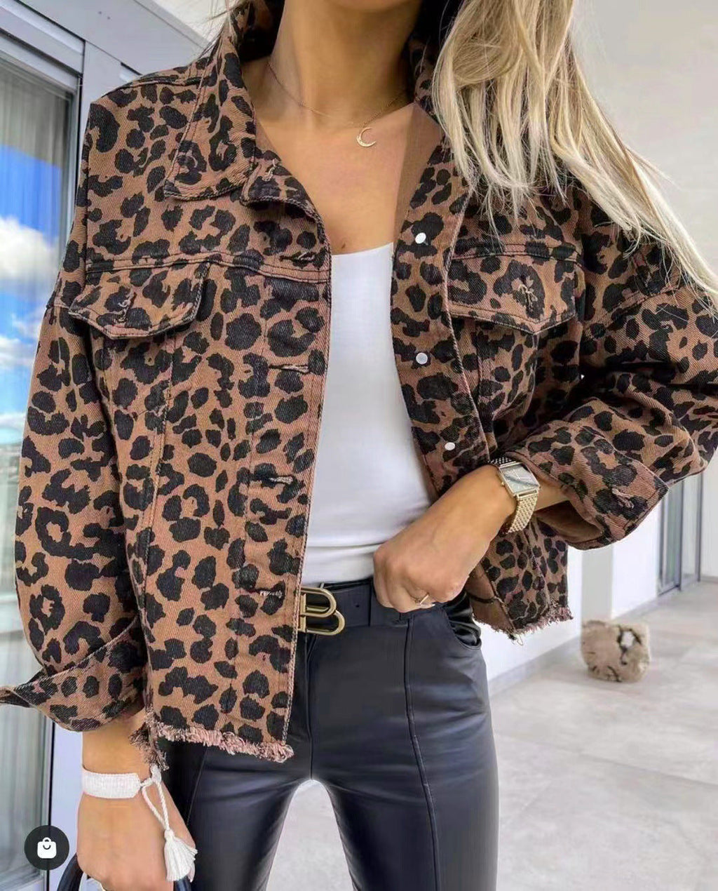 Laila - Veste en jean léopard à ourlet brut