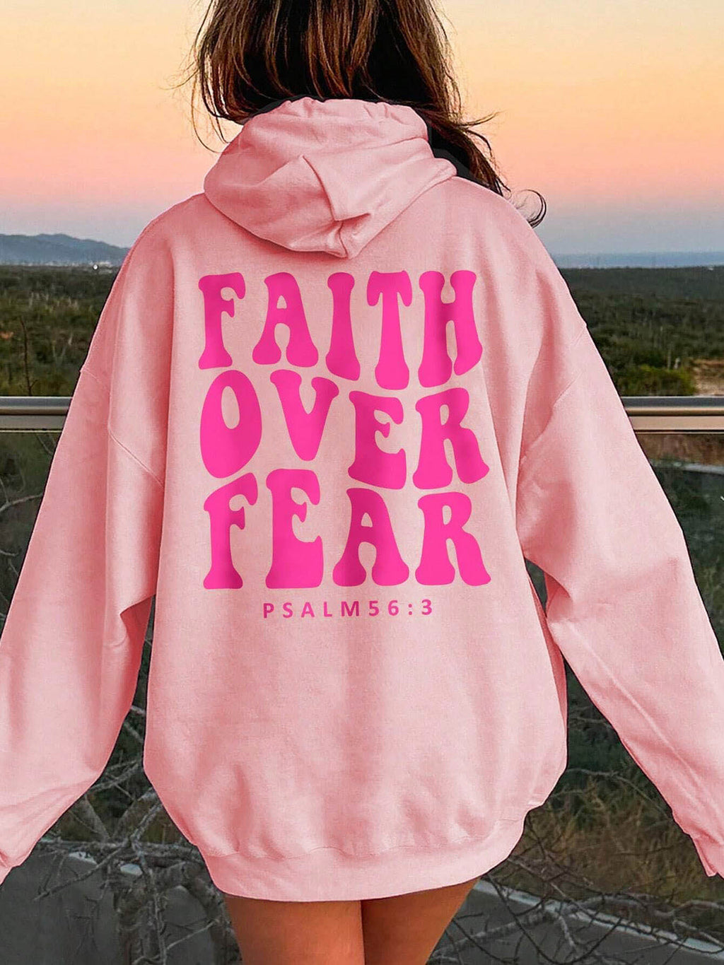FAITH OVER FEAR Sweat à capuche à épaules tombantes