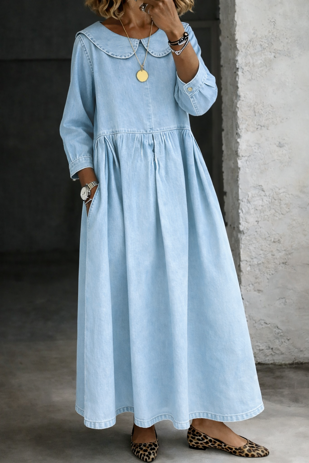 Clara - Robe en jean à col claudine