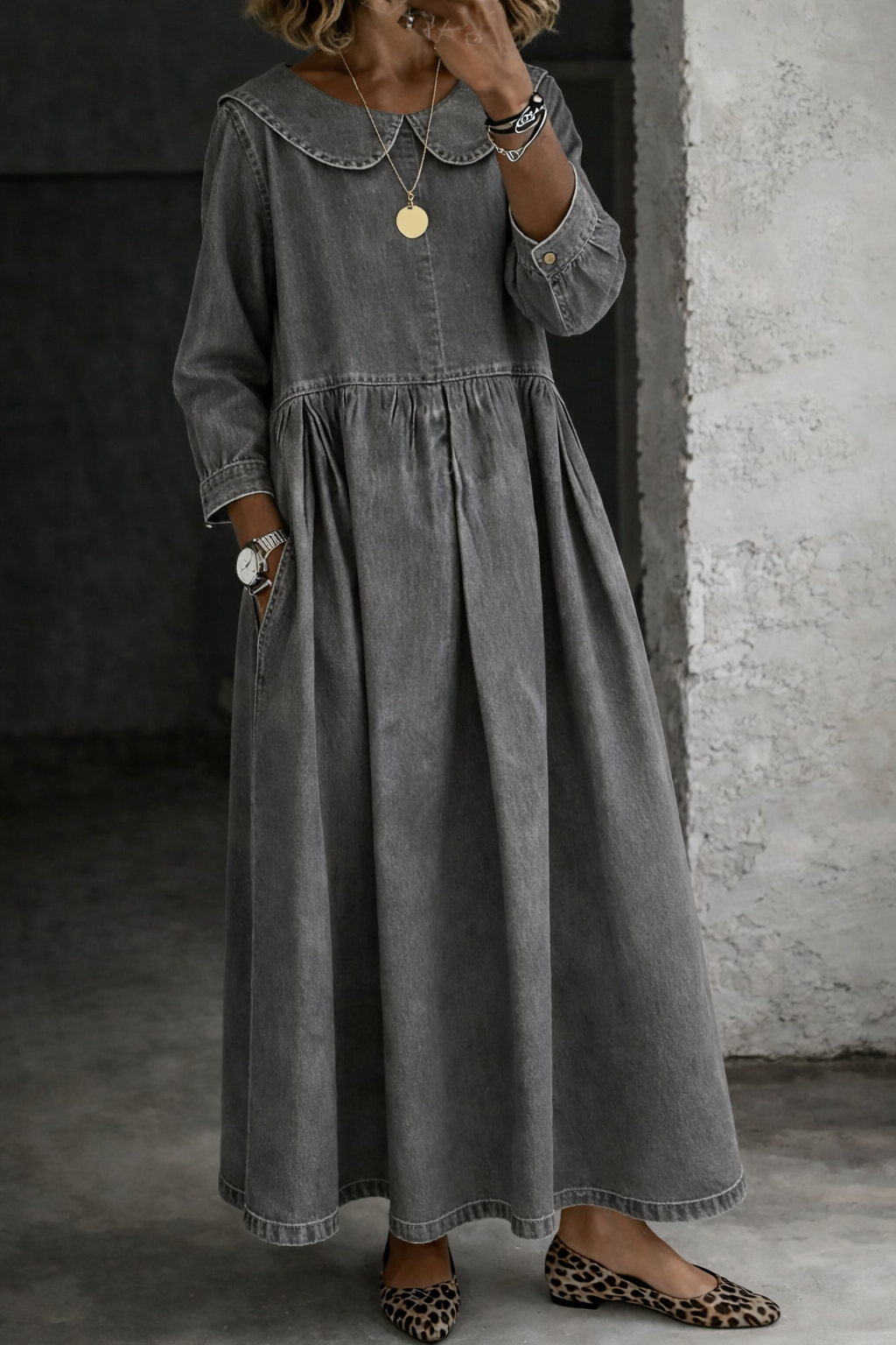 Clara - Robe en jean à col claudine