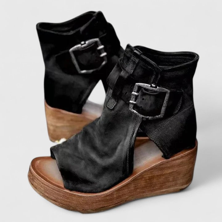 Ariana - Sandales compensées à boucle audacieuse