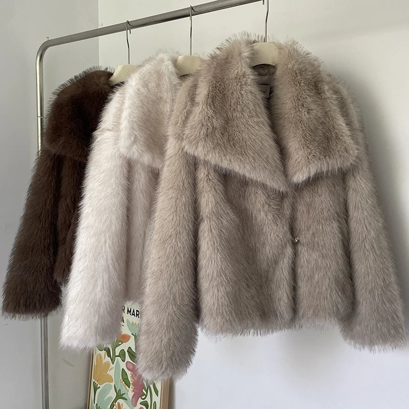 Nikki - Manteau d'hiver dégradé de fausse fourrure de luxe
