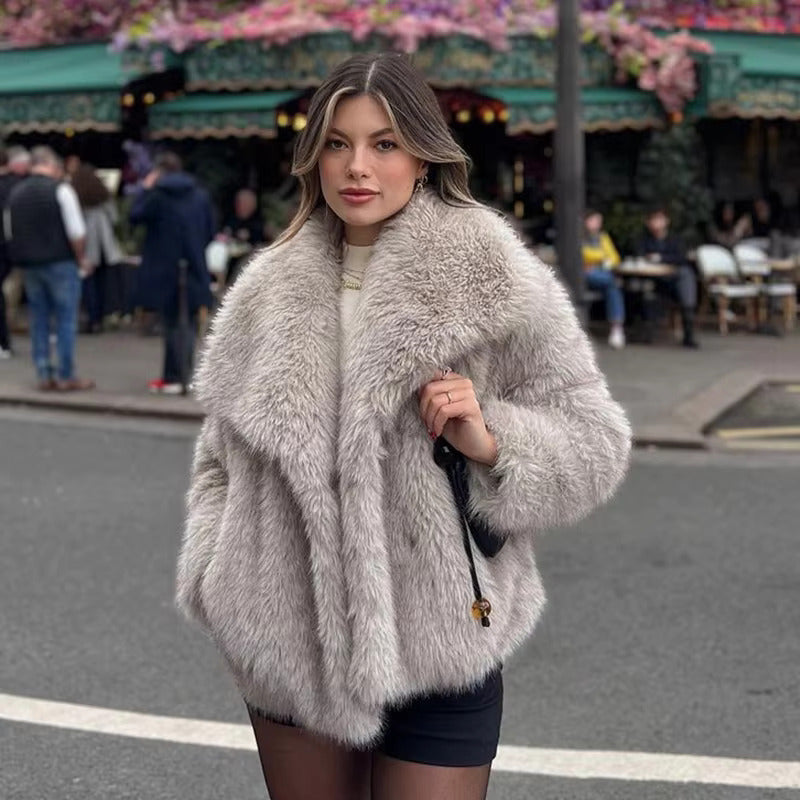Nikki - Manteau d'hiver dégradé de fausse fourrure de luxe