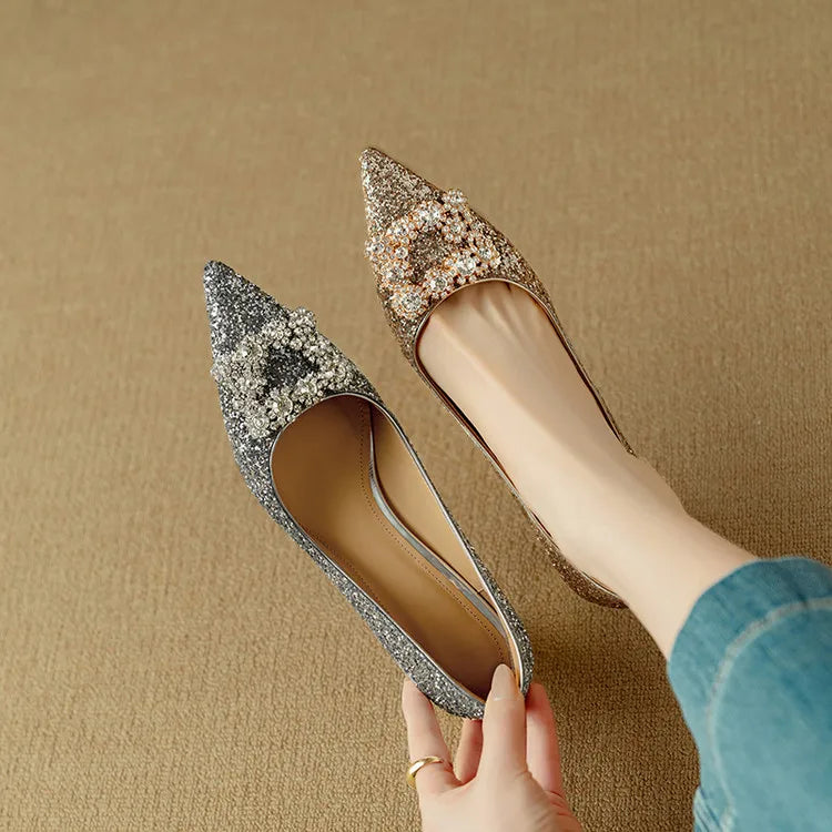 Stella - Escarpins à talons blocs pailletés, bout pointu, boucle en cristal