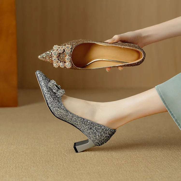 Stella - Escarpins à talons blocs pailletés, bout pointu, boucle en cristal