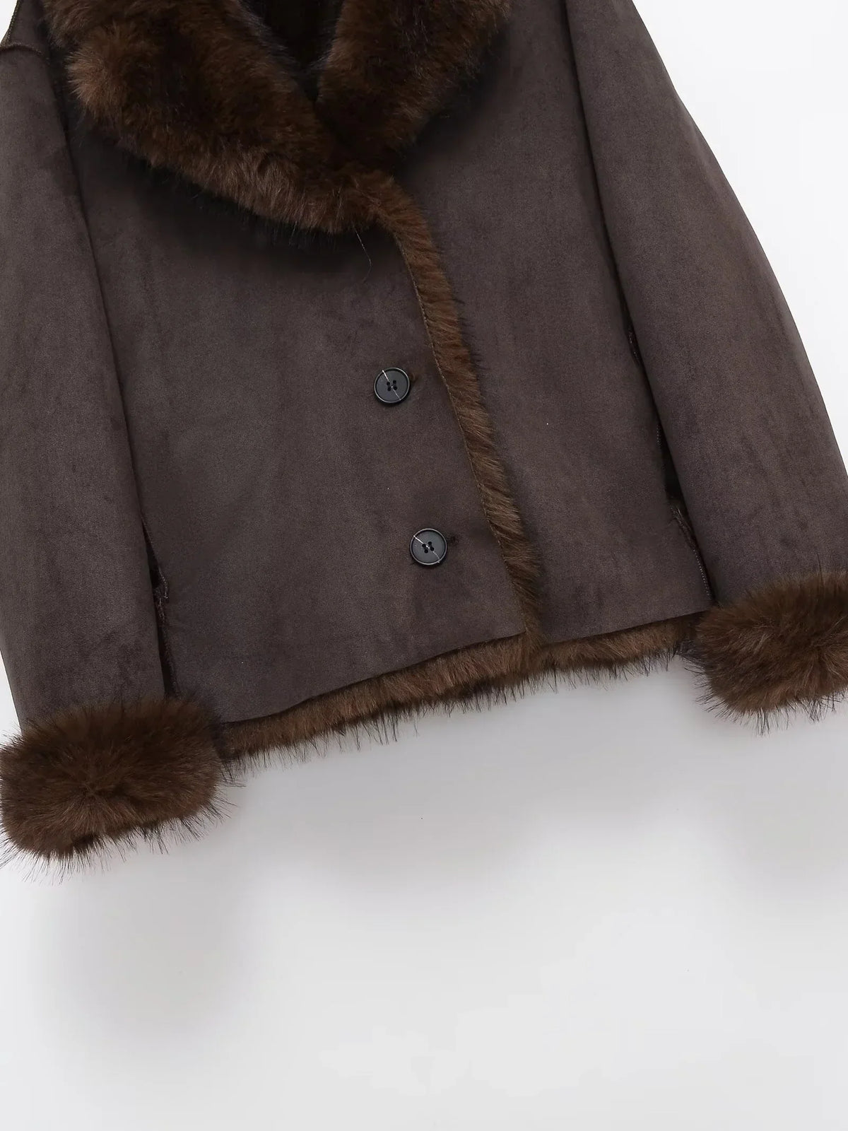 Zakia - Veste en peluche chic