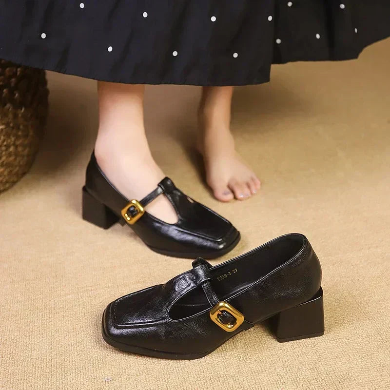 Odette - Talons Mary Jane à bout carré, talon bloc, boucle dorée