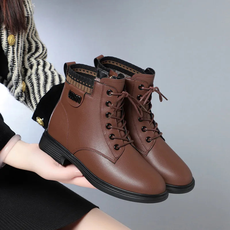 Thea - Bottes orthopédiques en dentelle