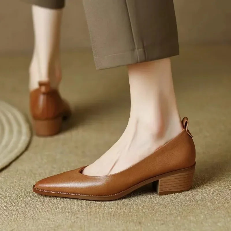 Harriet - Escarpins à talons blocs, chaussures de travail à bout pointu et à enfiler
