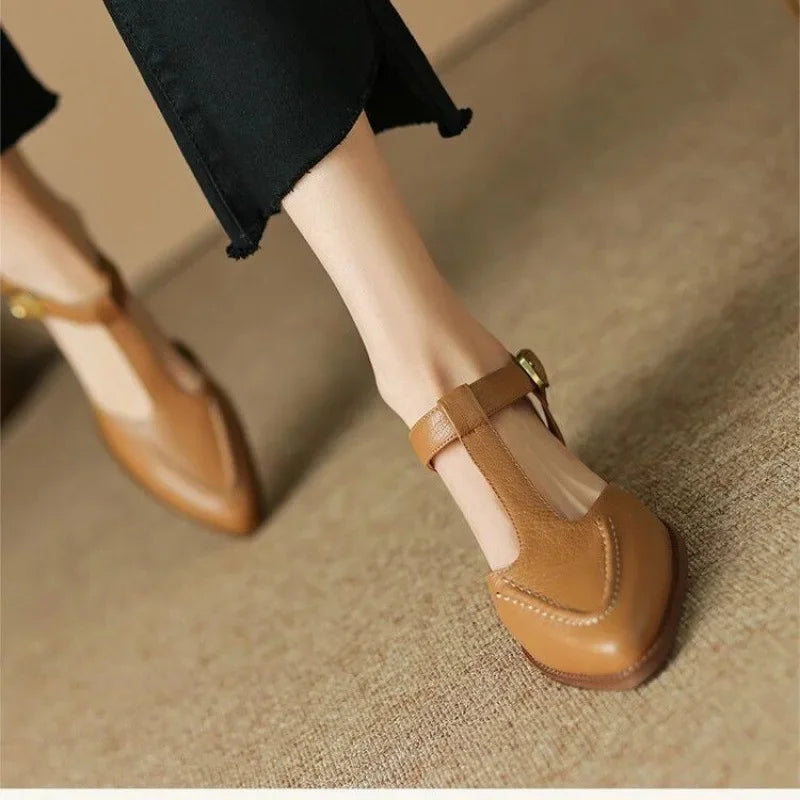 Sloane - Chaussures à boucle et bride en T, chaussures plates à bout pointu et à talons bas