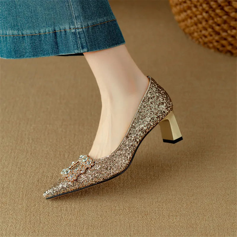 Stella - Escarpins à talons blocs pailletés, bout pointu, boucle en cristal