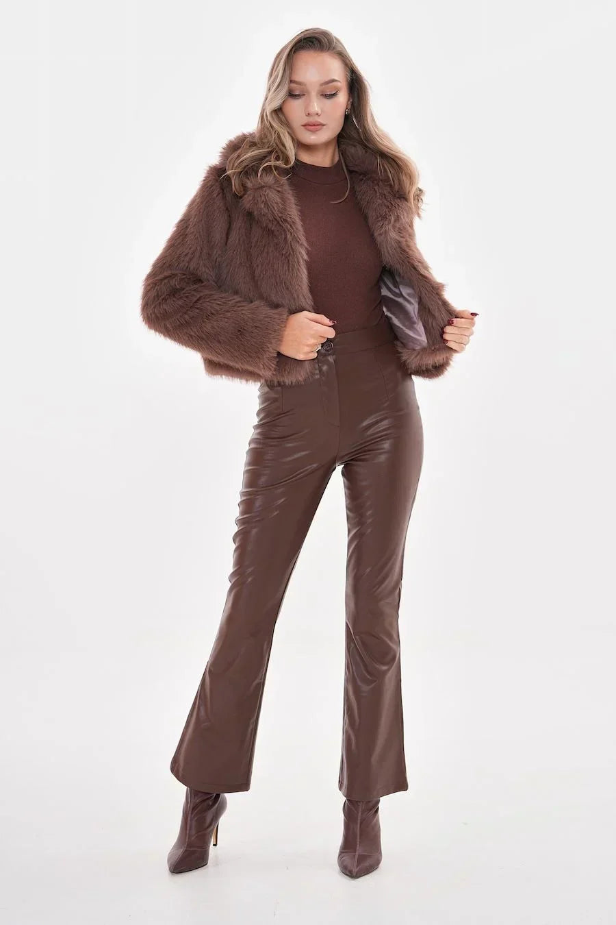 Betty - Manteau d'hiver court en fausse fourrure de vison