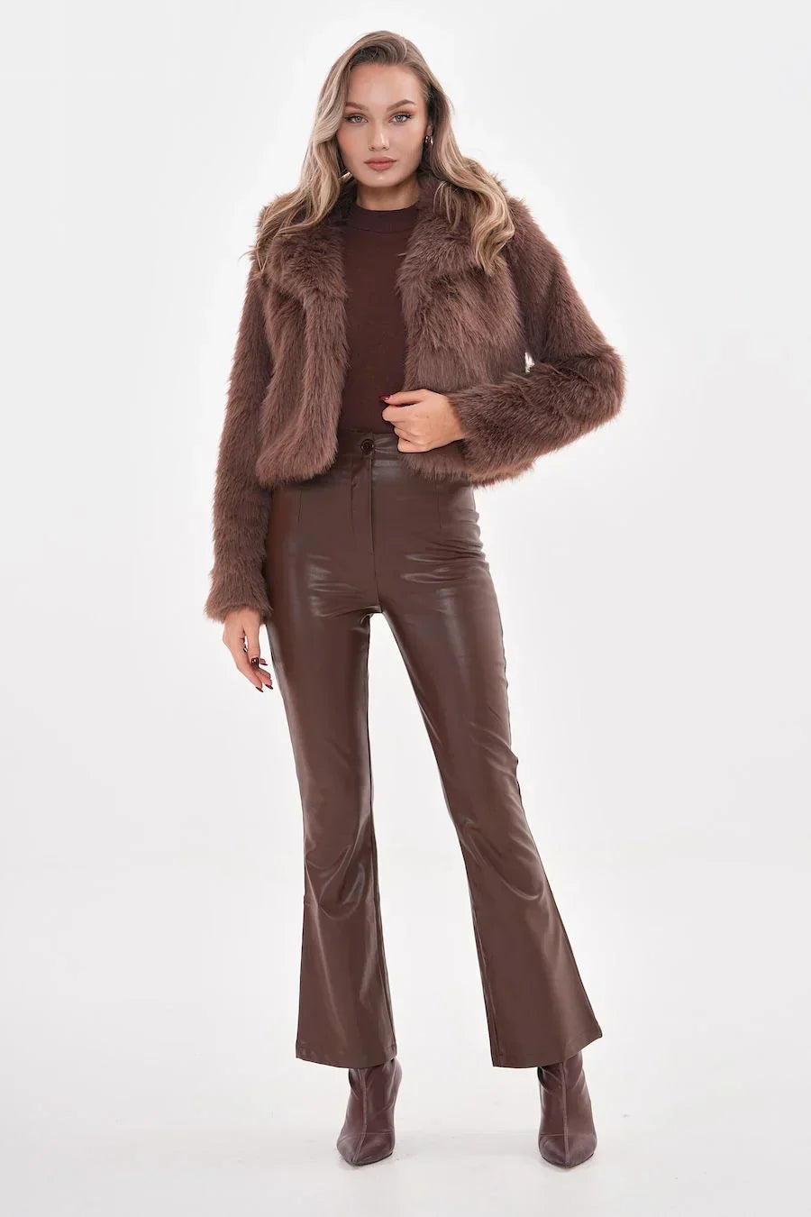 Betty - Manteau d'hiver court en fausse fourrure de vison