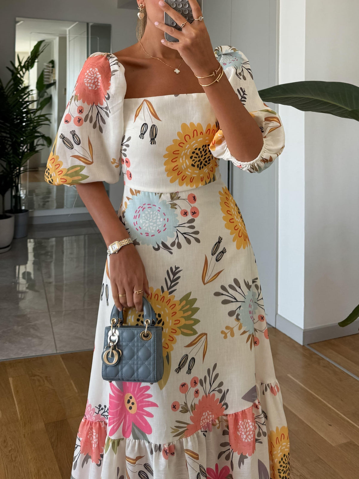 Camille - Robe Blooming Elegance à manches bouffantes