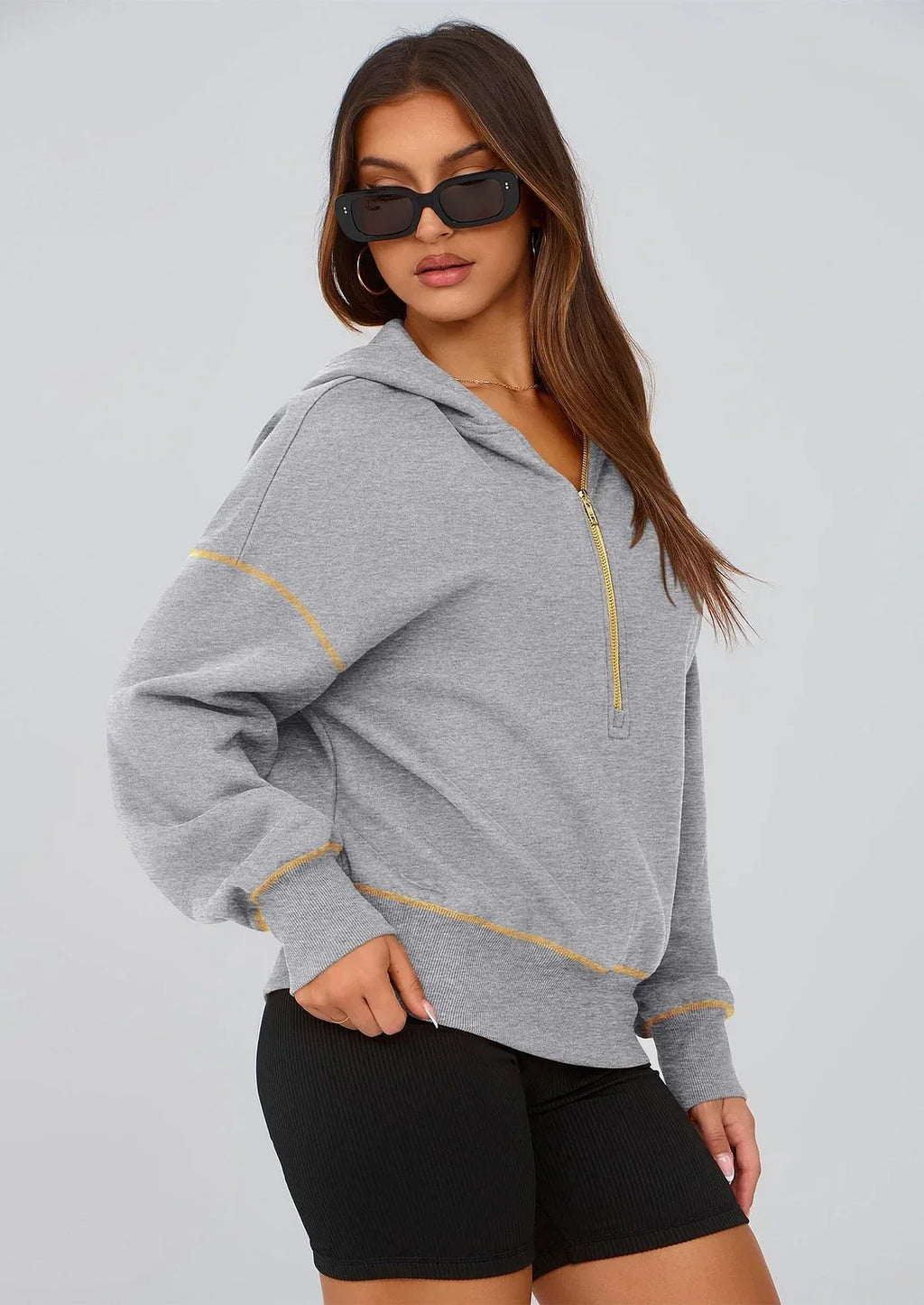 Jia - Sweat à capuche court à demi-zip