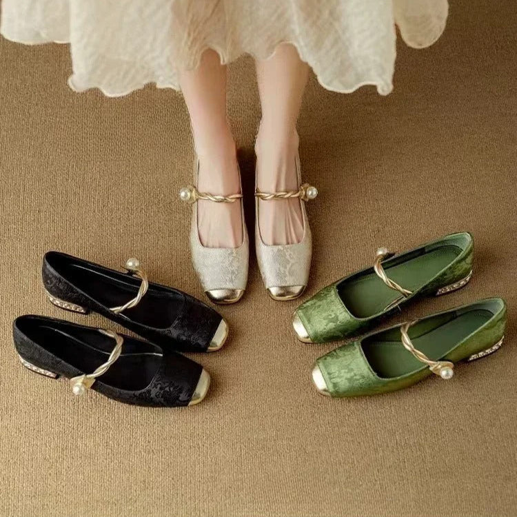 Celestine - Chaussures Mary Jane à bride perlée et talon bloc pailleté
