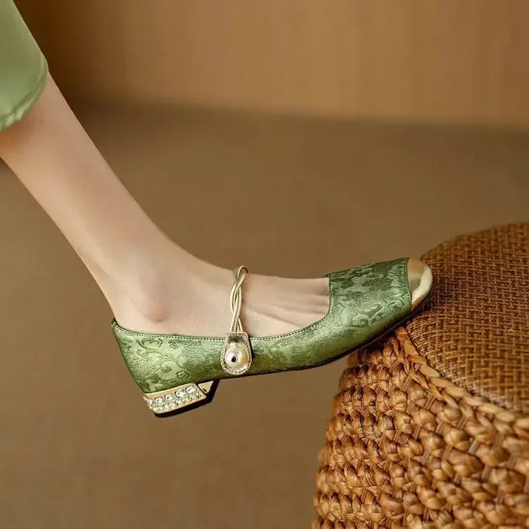 Celestine - Chaussures Mary Jane à bride perlée et talon bloc pailleté