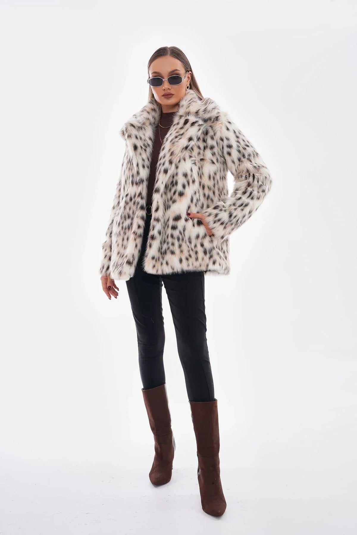 Thea - Manteau en fausse fourrure léopard des neiges - Camel