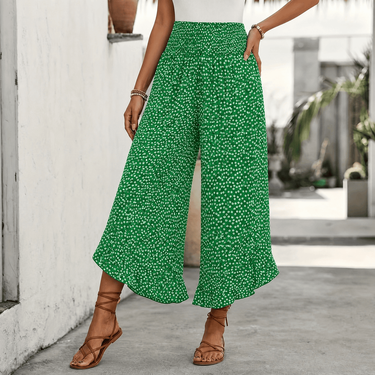 Velura – Pantalon Large Smocké À Volants Vert